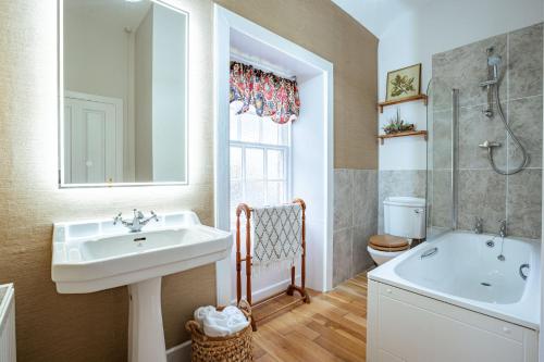 Penninghame Estate- Gardeners Cottage in Newton Stewart