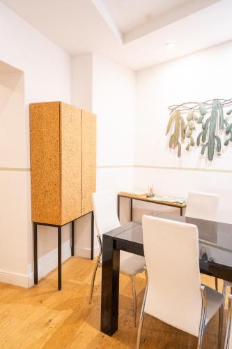 Marmora 3 BR apartment near Accademia Gallery - image 7