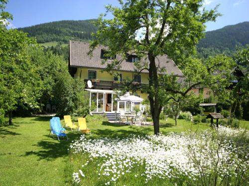 Cozy Apartment in Feld am See near Ski Slopes