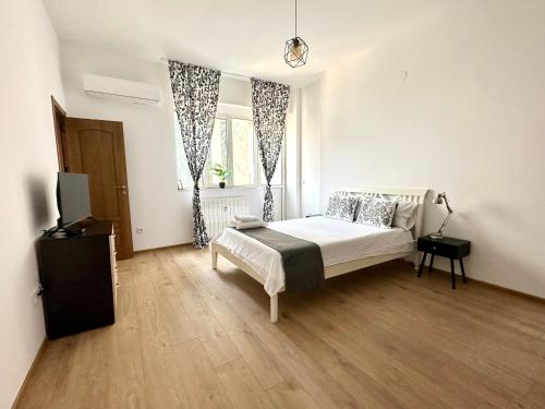 Bright, City Centre, 1BR Apartment , Next to Sofia University, Sofía (foto 9)