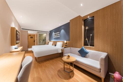 room detail thumbnail 1