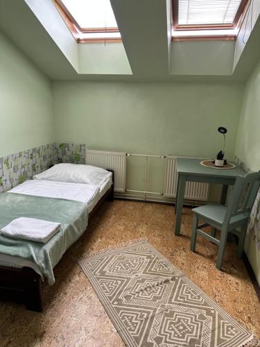 1 twin bed