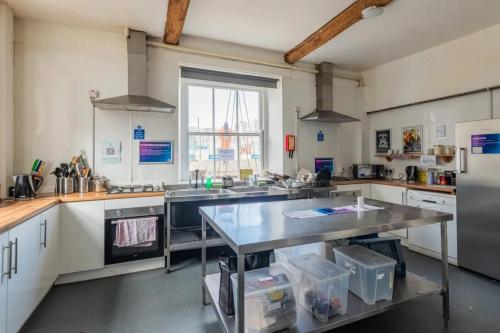 The Full Moon Backpackers in Bristol