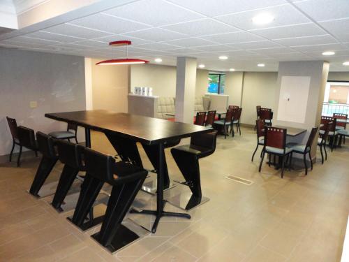 Ramada by Wyndham Tuscaloosa, Tuscaloosa (zdjęcie 8)
