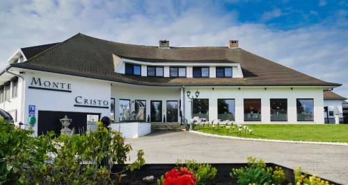 Hotel Monte Cristo, Hoeselt