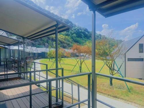 Balcony/terrace, Ningbo Lake Forest Resort in Xikou Town