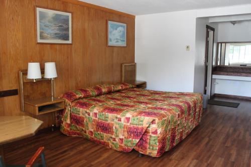 Motel 101 in โกลด์บีช (ออรากอน)