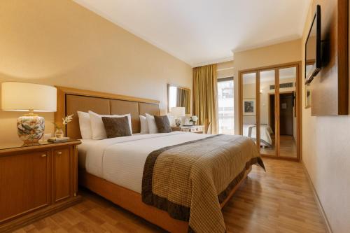 2 twin beds