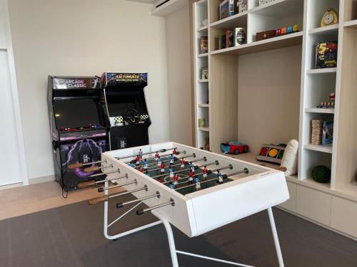 Luxurious 1BDR apartment in MBR City - image 14