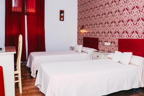 Hostal Mont Royal 3