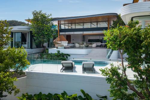 Villa Zavaya 360 View Luxury Retreat With Private Pool by TropicLook