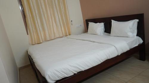 Heart of Pondy Service Apartment - image 3