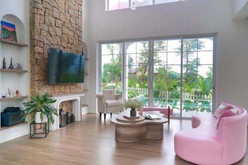 Garden, M-Stay Thach That Villa Ha Noi in Thach That District