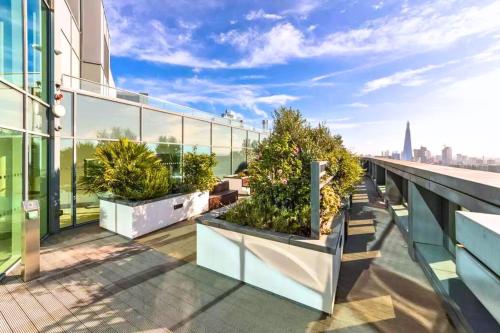 Luxury City View AirCon Balcony Rooftop Panoramic London Heated Floor - 1000MB Wi-fi, minutes from Sky Garden, Londyn (zdjęcie 7)