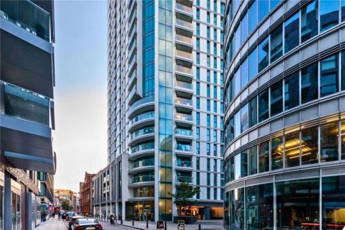 Luxury City View AirCon Balcony Rooftop Panoramic London Heated Floor - 1000MB Wi-fi, minutes from Sky Garden, Londyn (zdjęcie 10)