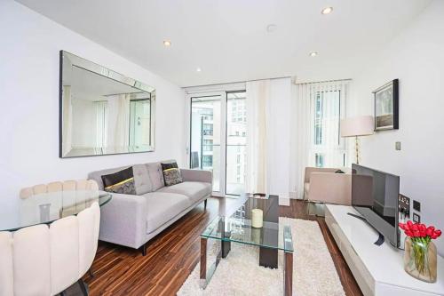 Luxury City View AirCon Balcony Rooftop Panoramic London Heated Floor - 1000MB Wi-fi, minutes from Sky Garden, Londyn (zdjęcie 3)