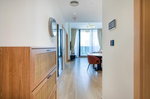 Brand New 1 Bedroom in AURA by Grovy, JVC, Dubaj (zdjęcie 9)