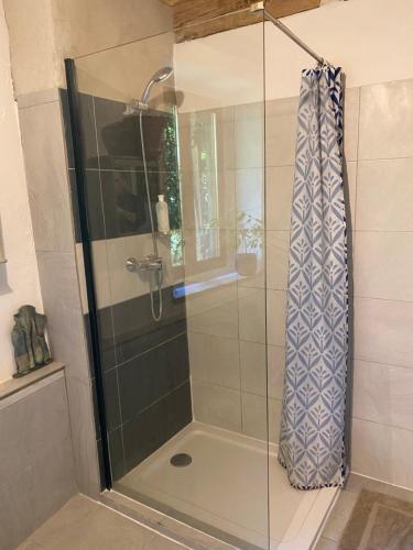 Badkamer, Gîte de la Condamine (Gite de la Condamine) in Roquefeuil