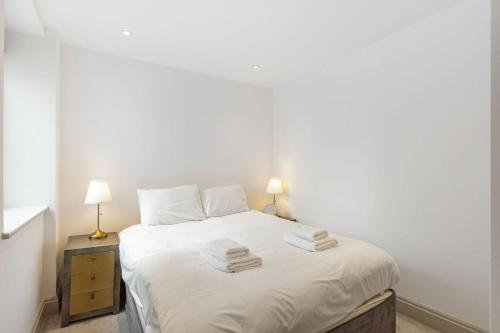 GuestReady - Modern 1BR Retreat in Battersea