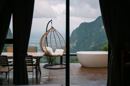 Facilities, ม่านหมอก ผาฮี้ near Azago Cafe