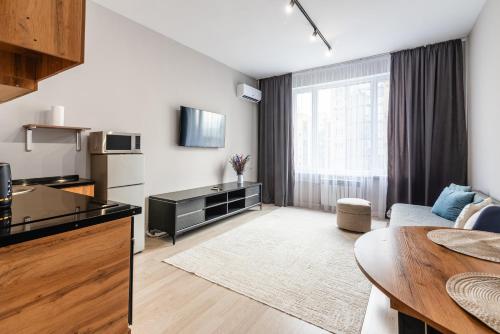 R-House рядом с Mega Almaty