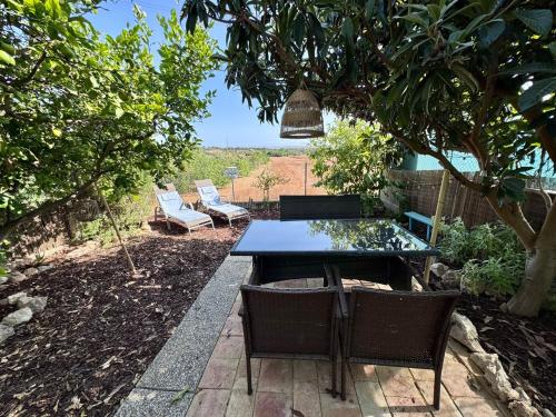 Garden, Casa JuKa - Private Algarve Home with Pool, Garden & Sea View in Arrochela