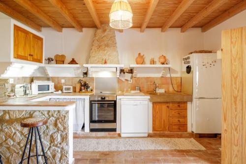 Kitchen, Casa JuKa - Private Algarve Home with Pool, Garden & Sea View in Arrochela