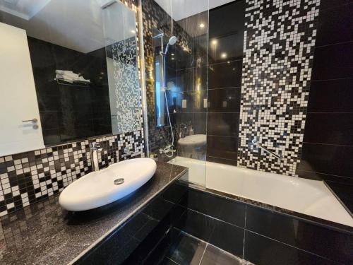 Stylish Suites 1 Br Business Bay, Dubai (Foto 10)