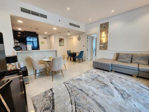 Stylish Suites 1 Br Business Bay, Dubai (Foto 3)