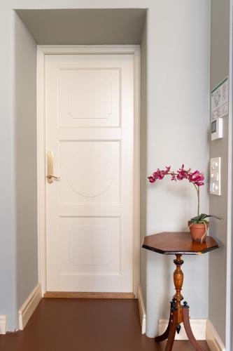 The Sweet by The APARTMENTS Company - image 11