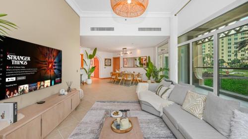 The Palm Jumeirah Shoreline Living l 3BR Elegant Resort Style Entire Home l Beach Access, Dubaj (fotografie 4)