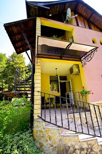 Complex Magiyata na Rila in Rilski Manastir