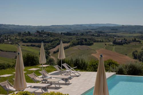Басейн, Agriturismo La Collina degli Olivi in Чертальдо