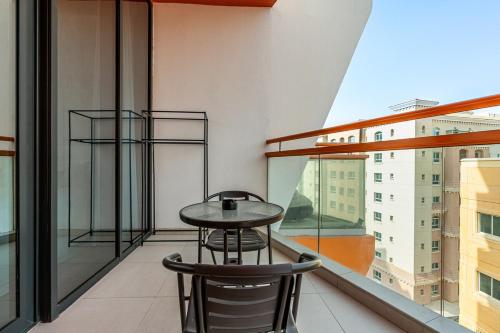Sunny Studio with Pool, Near Silicon Central Mall near Dubai Silicon Oasis