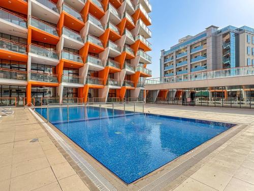 Sunny Studio with Pool, Near Silicon Central Mall near Dubai Silicon Oasis