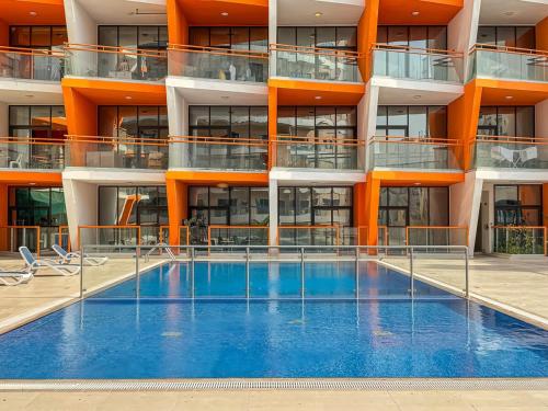 Sunny Studio with Pool, Near Silicon Central Mall near Dubai Silicon Oasis