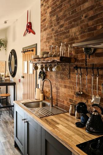 Greenvale Cabins in Templepatrick