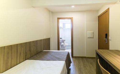 Hotel Varsovia Express – Londrina, AZ