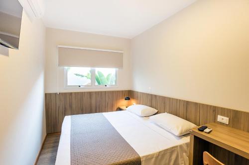 Hotel Varsovia Express – Londrina, AZ