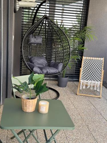 The Elite Suite IV downtown apartment AC & garage parking, Bratislava (photo 2)
