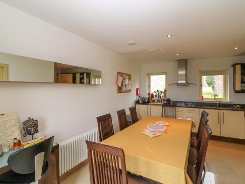 Exterior view, 25 Ring of Kerry Golf Club Cottages in Ring of Kerry