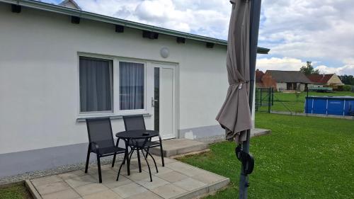 Viesnīcas āriene, Ubytování Frahelž (Ubytovani Frahelz) in Lomnice Nad Luznici