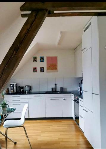Cosy room in attic flat in the center of Zurich, Zürich (photo 8)