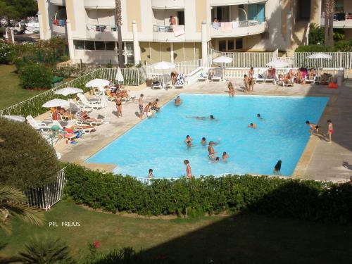 Fréjus location bord de Mer Piscine Parking Terrasse Wifi