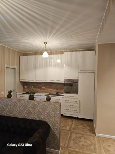 Trilocale Prestigioso via Ripamonti pochi passi dallo IEO e 10 minuti auto HUMANITAS 15 minuti dal c in Opera