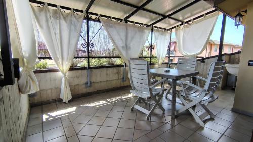 Altan/terrasse, Colleoni Lodge CASA VACANZE CON 2 APPARTAMENTI INDIPENDENTI in Verdellino