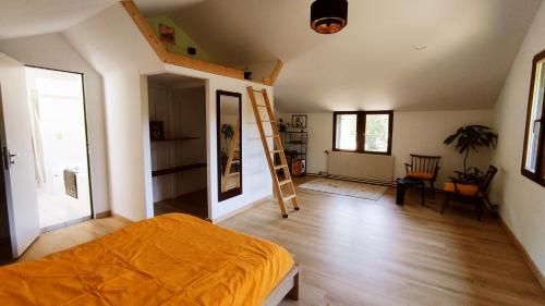 Suite parentale - Vue sur lac & forêt (Suite parentale - Vue sur lac & foret) in Abjat-sur-Bandiat