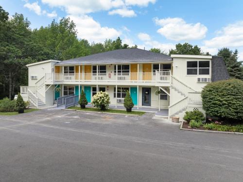 Harkness Brook Inn in 羅克波特