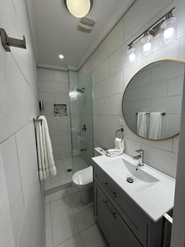 Cozy Modern 1-Bedroom Apartment - Prime Location Woodbrook in Woodbrook