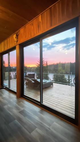 Le Calme en Forêt - Lac Privé (Le Calme en Foret - Lac Prive) in 聖讓波若利